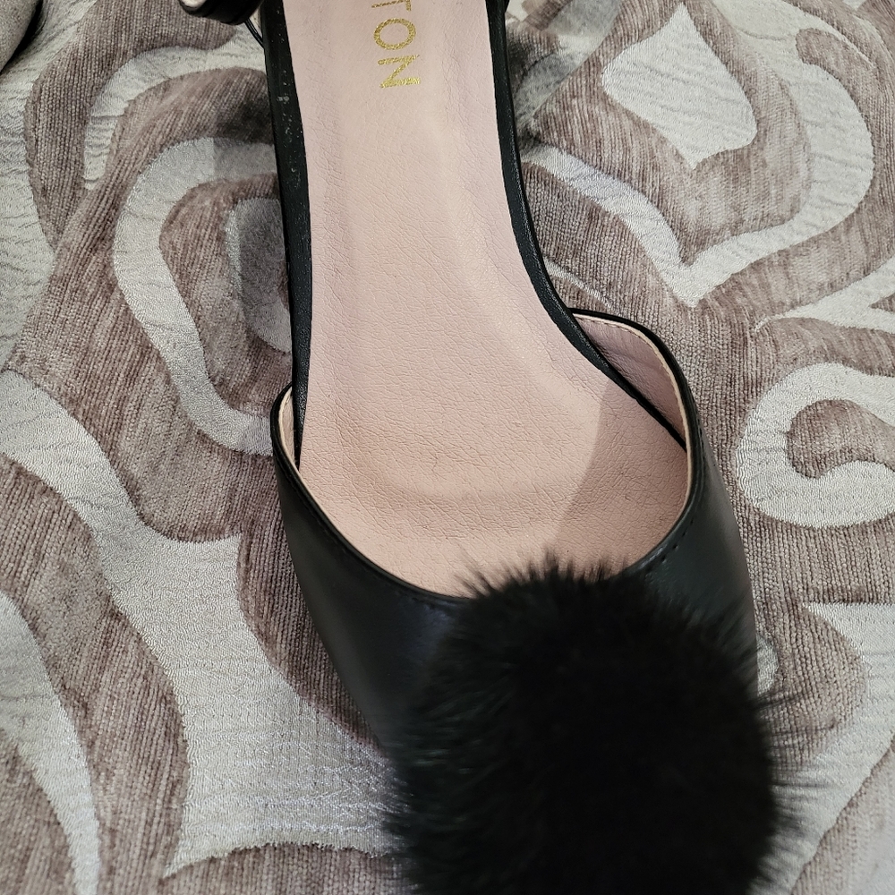 Shoes - Picture 5 of 6